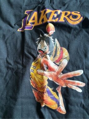 One Piece Luffey Lakers shirt L